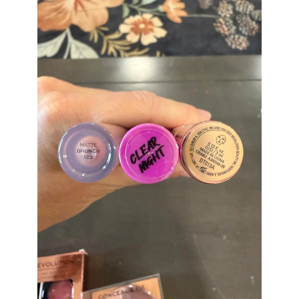 Makeup Revolution London 11pc Bundle Foundation Concealer Highlighter Lip Brow
